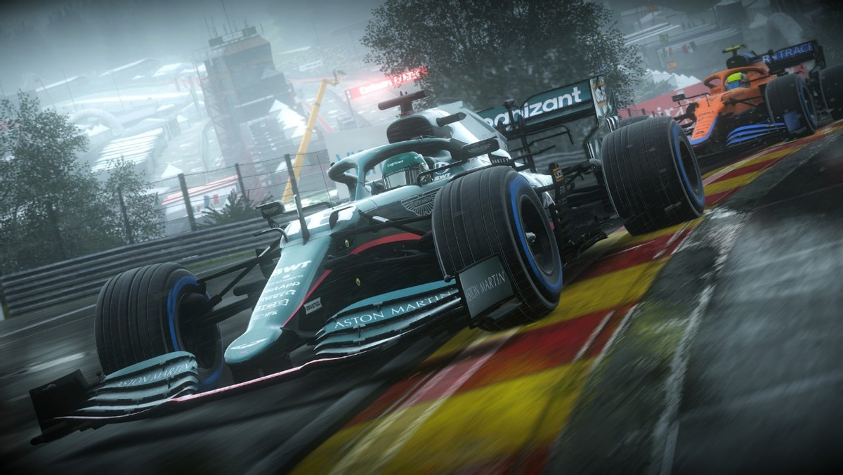 f12010游戏（f1游戏的进化之路）-