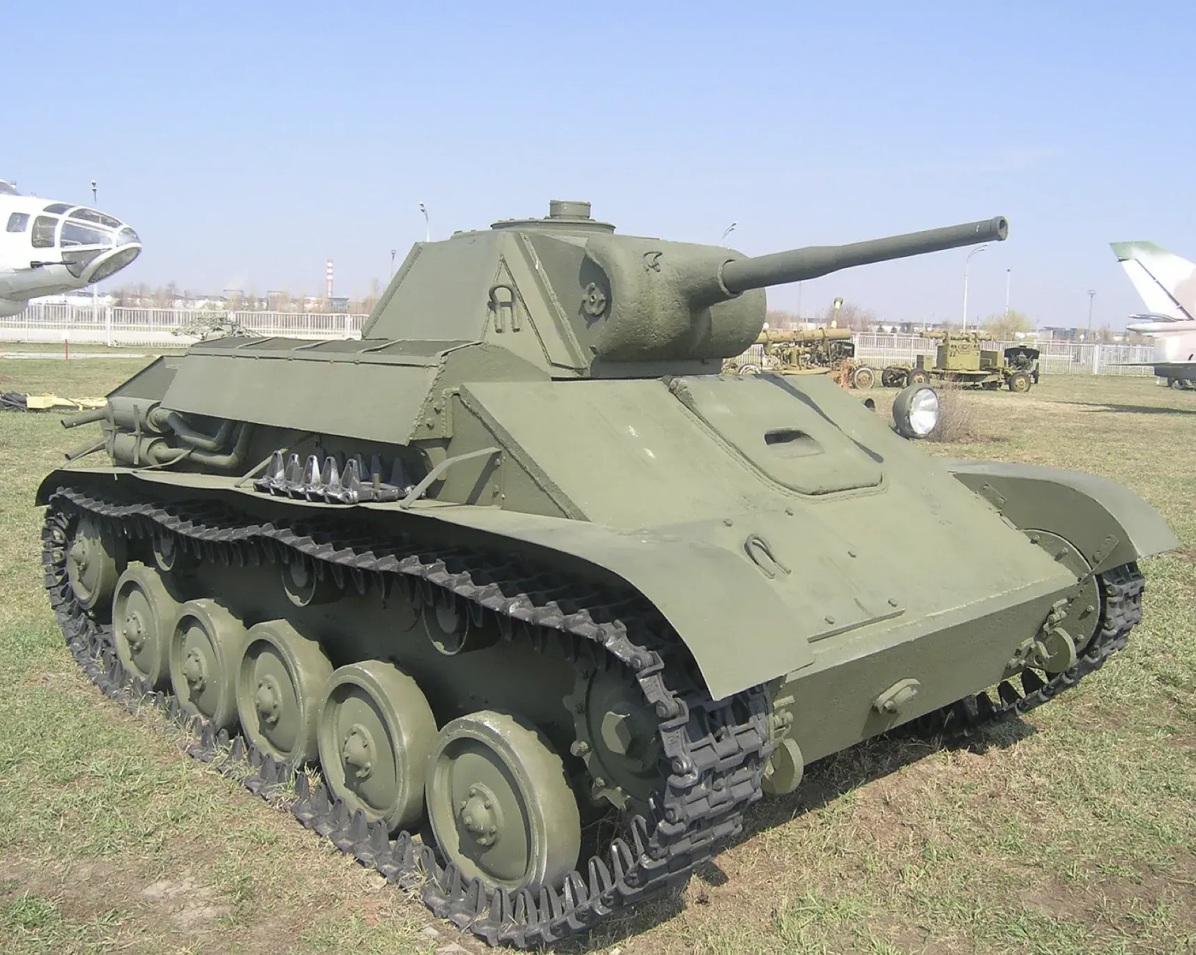 突袭1游戏T70轻型坦克解析（T-70轻型坦克性能数据一览）--第2张